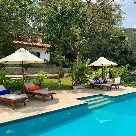 Villa Shenandoah Канди Екстериор снимка