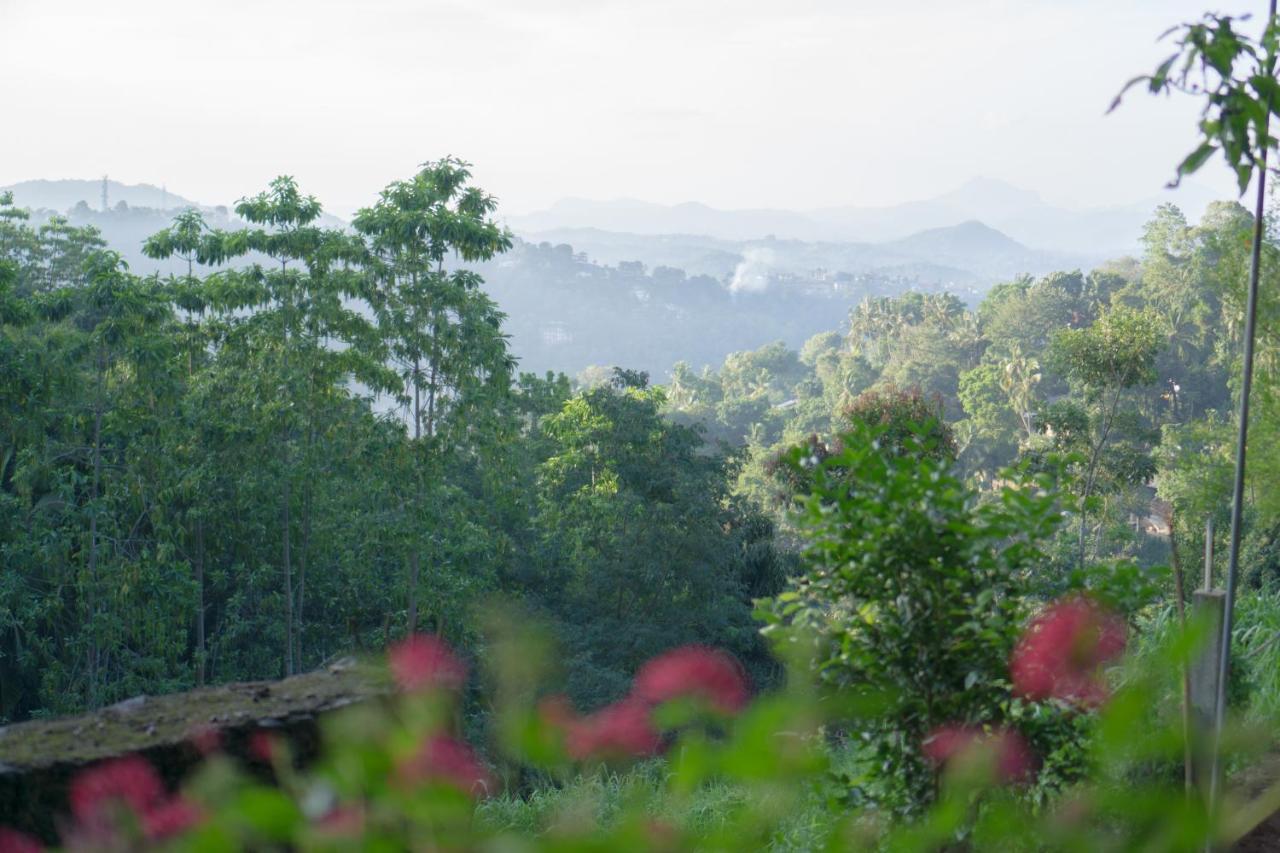 Villa Shenandoah Канди Екстериор снимка