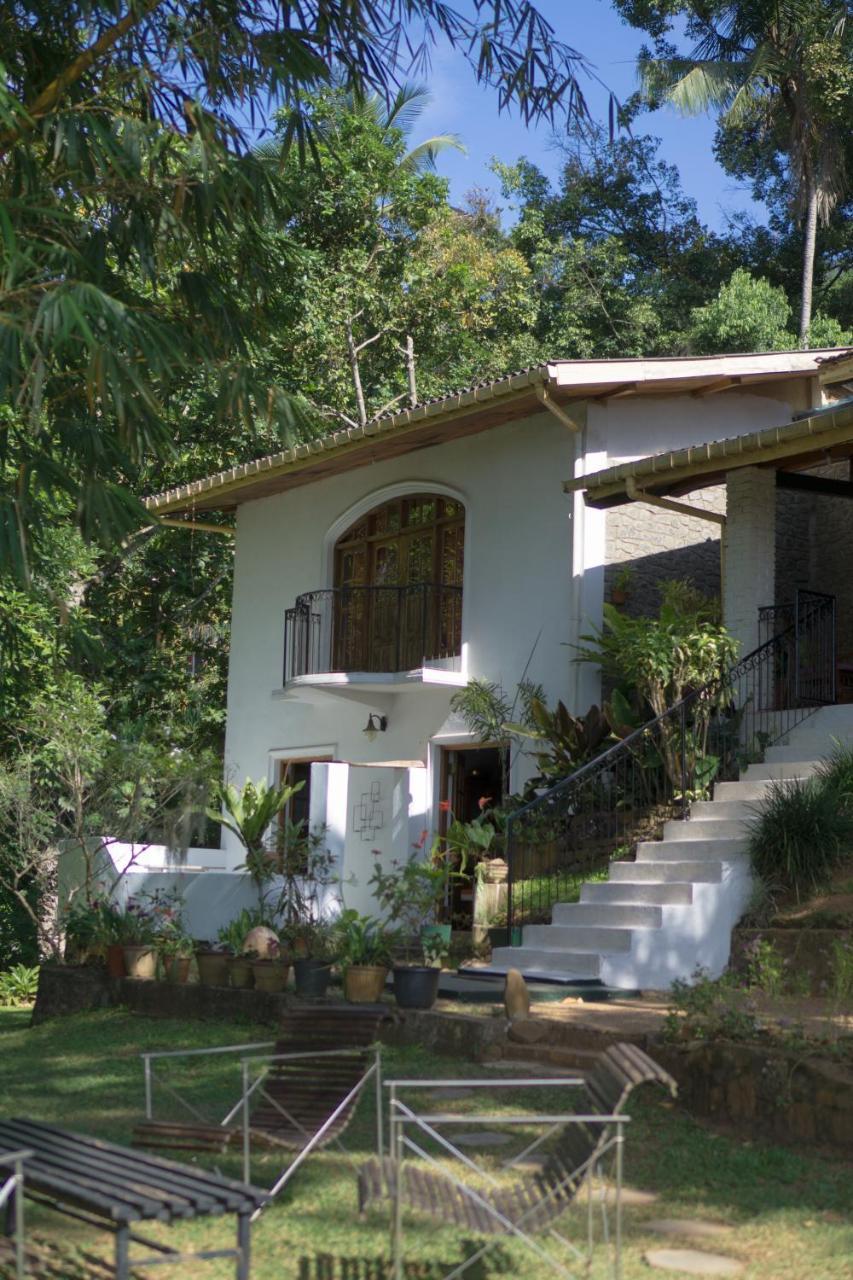 Villa Shenandoah Канди Екстериор снимка
